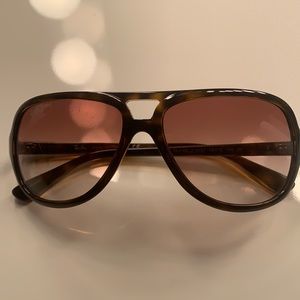 Women’s Ray-Ban